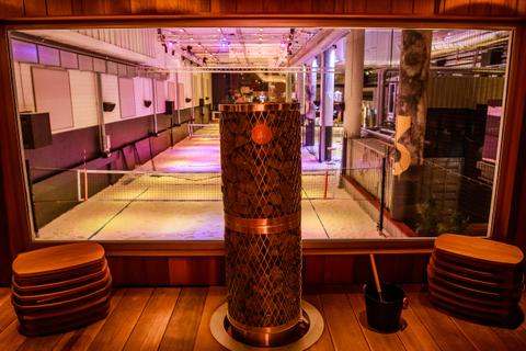 Pelit 1,5h + VIP-sauna ja -terassi 2h